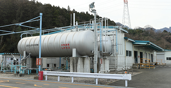 写真:LPガスの貯蔵タンク